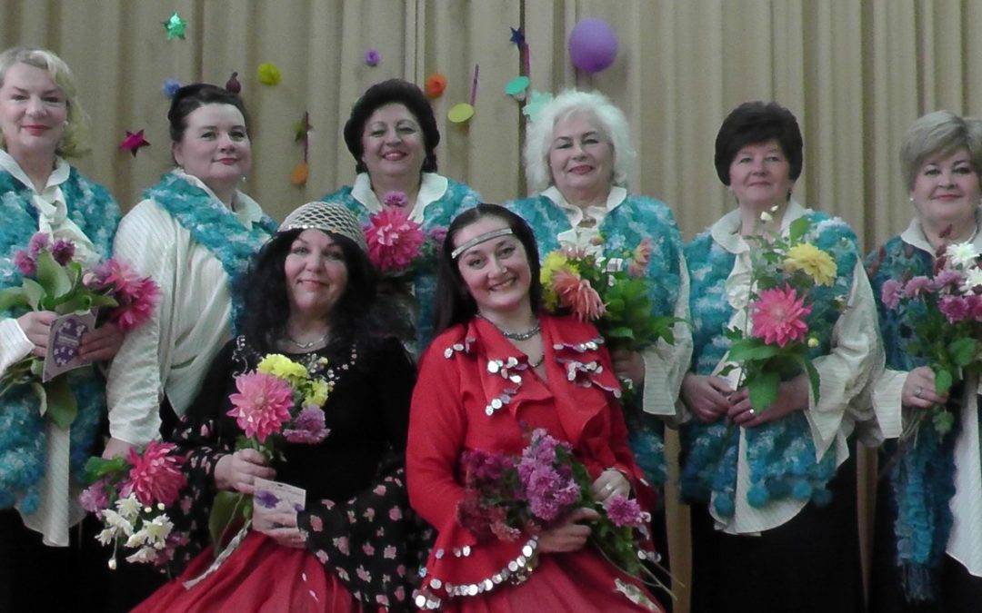 Выступление волонтёров