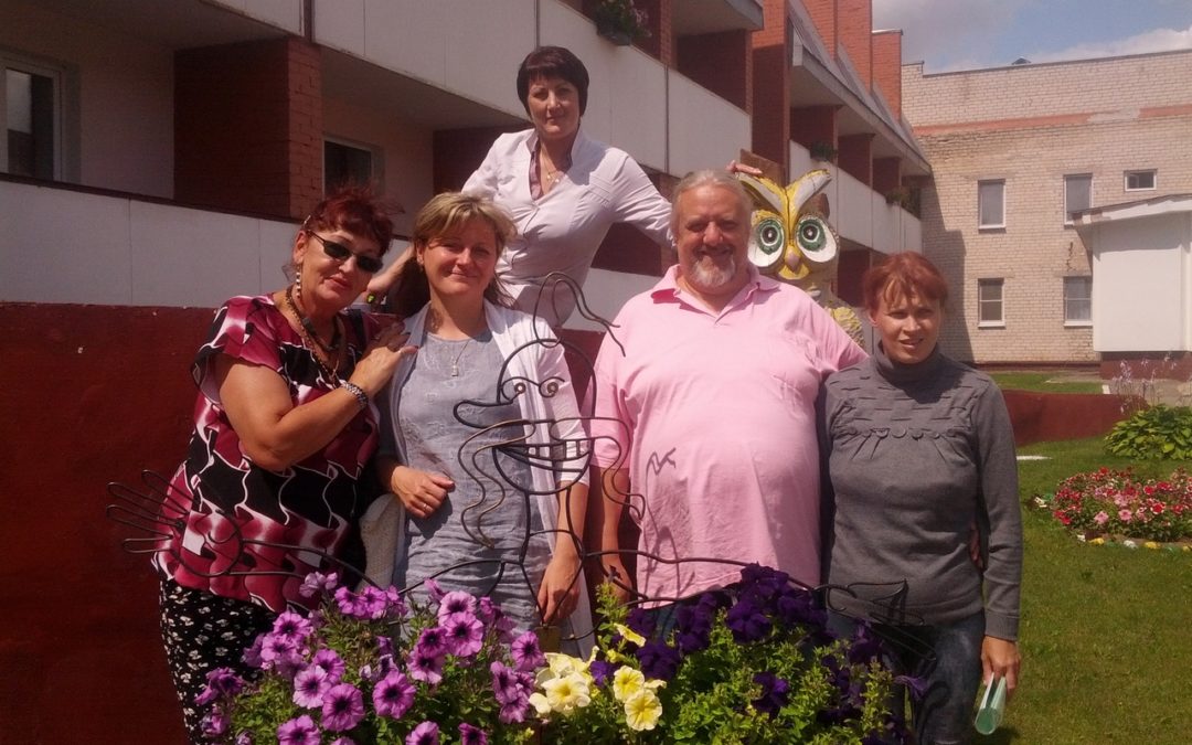 Лучше самая малая помощь, чем самое большое сочувствие